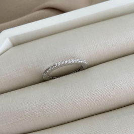 ANEL PT MEIA ALIANÇA EM PEDRAS 1MM