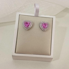 BR PT CORAÇÃO ROSA EM CRAVEJAMENTO