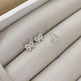 CONJ PT LAÇO CRAVEJADO