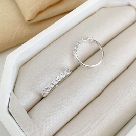 ANEL PT MEIA ALIANÇA 6P CRISTAIS