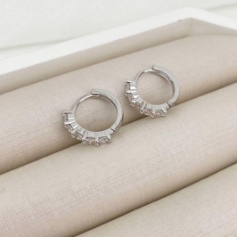 ARGOLA PT EM PEDRAS CRISTAIS NITE