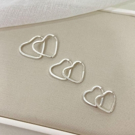 ARGOLA PT TRIO CORAÇÃO LISO F QUADRADO