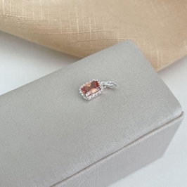 PG  PT PEDRA AMBAR CLARO CRAVEJADA