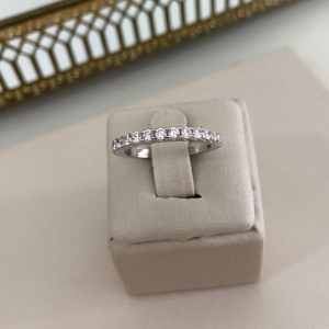 ANEL PT MEIA ALIANÇA CRAVEJADA