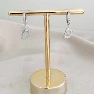 ARGOLA PT LETRA D