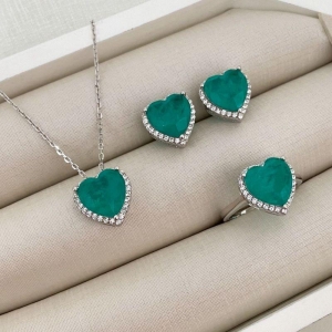 CONJ PT CORAÇÃO VERDE CRAVEJADO