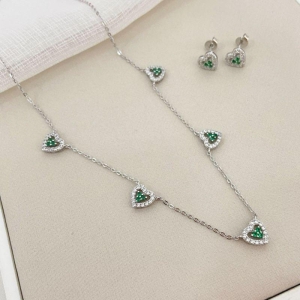 CONJ PT  CORAÇÕES CRAVEJADO