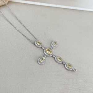 GARG PT CRUZ EM PEDRAS CRAVEJADAS