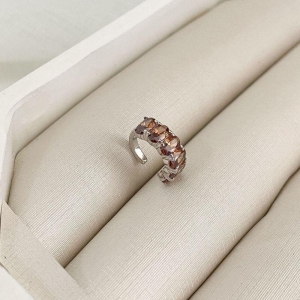 PIERCING PT EM PEDRAS