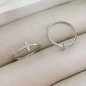 ANEL PT CRUZ CRAVEJADA 1MM