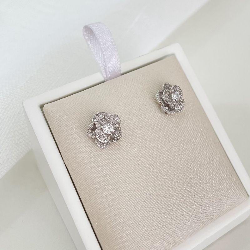 BR PT FLOR PEDRA CRAVEJADO