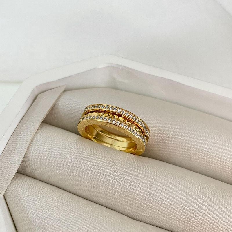 ALIANÇA BVLGARI CRAVEJADA