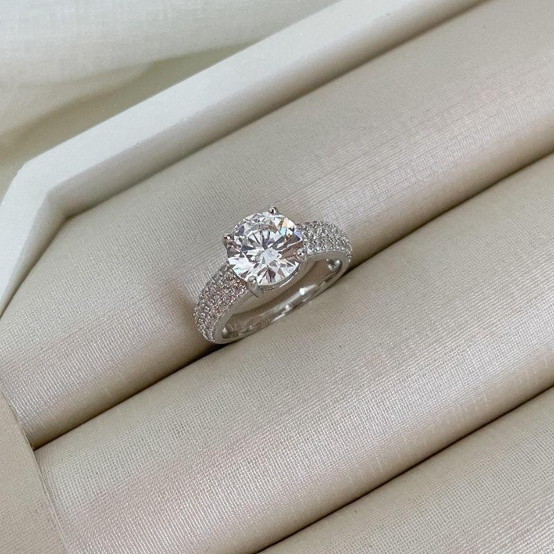 ANEL PT SOLITÁRIO CRAVEJADO 8MM