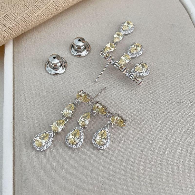 BR PT EM PEDRAS  CRAVEJADAS