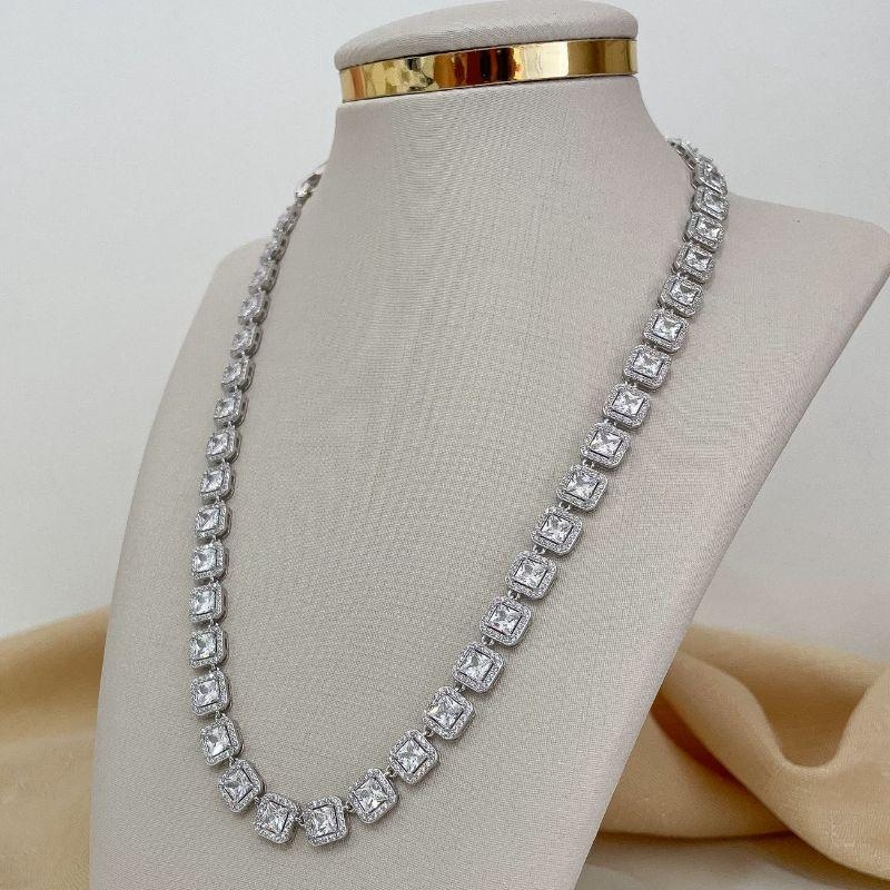 GARG PT EM PEDRAS CRAVEJADAS