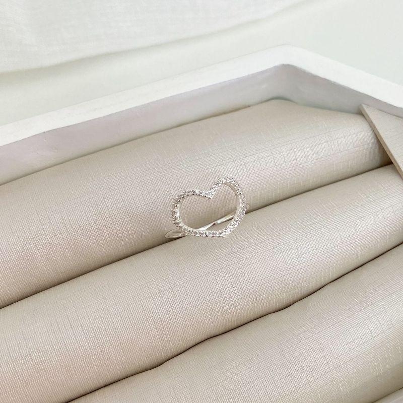 ANEL PT CORAÇÃO CRAVEJADO