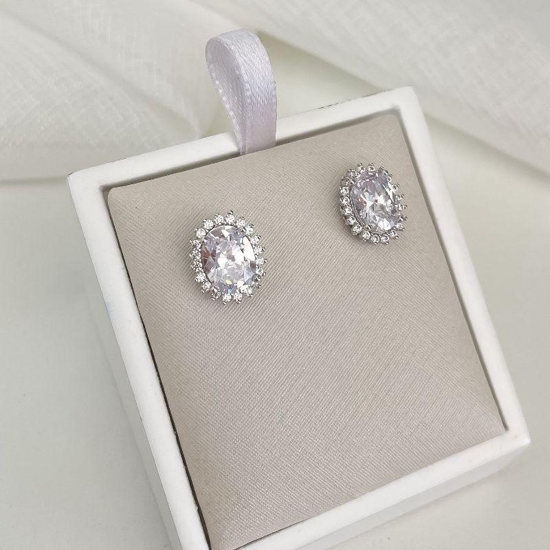 BR PT PEDRA OVAL CRAVEJADA