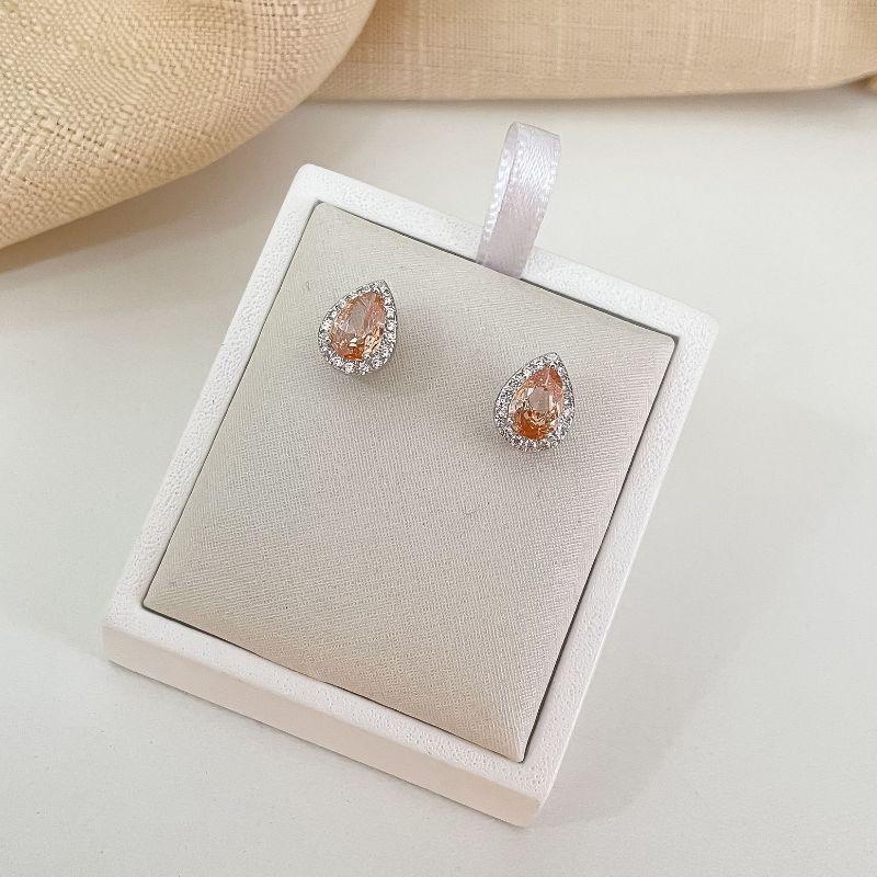 BR PT GOTA CRAVEJADO