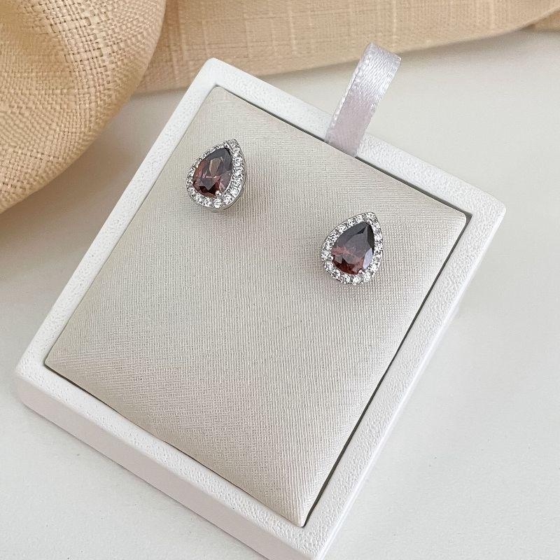 BR PT GOTA CRAVEJADO