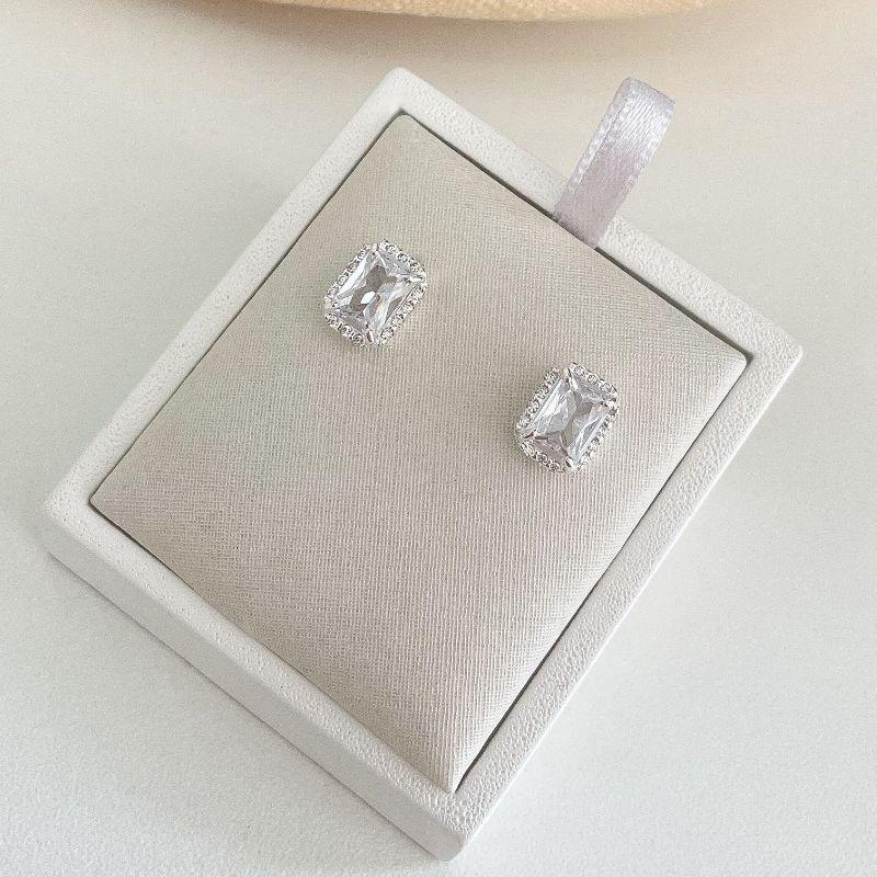 BR PT PEDRA CRAVEJADA