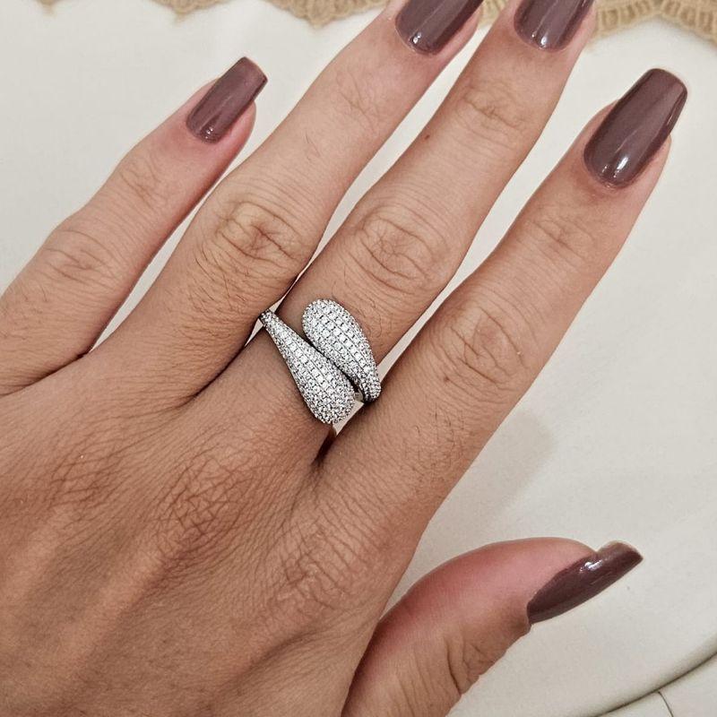 ANEL PT CRAVEJADO EM CIMA