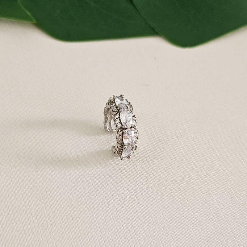 PIERCING PT PEDRA CRAVEJADO