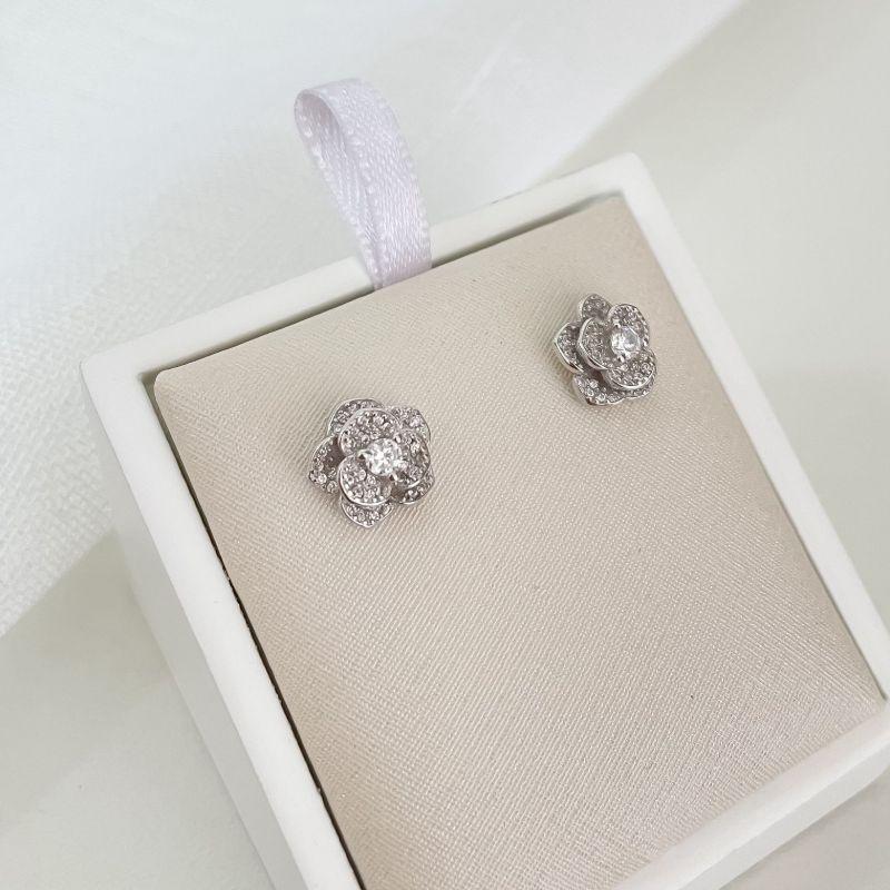 BR PT FLOR PEDRA CRAVEJADO