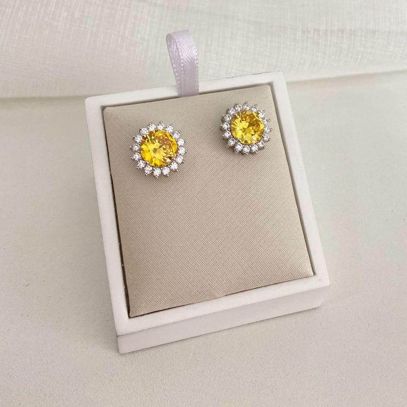 BR PT PEDRA AMARELA CRAVEJADA