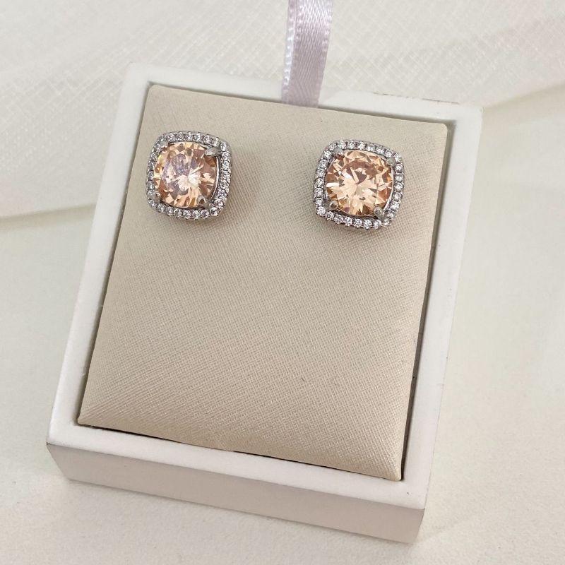 BR PT PEDRA CRAVEJADA