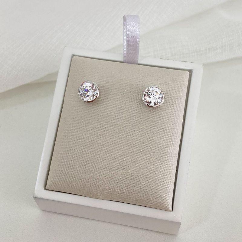 BR PT PEDRA CRISTAL 6MM