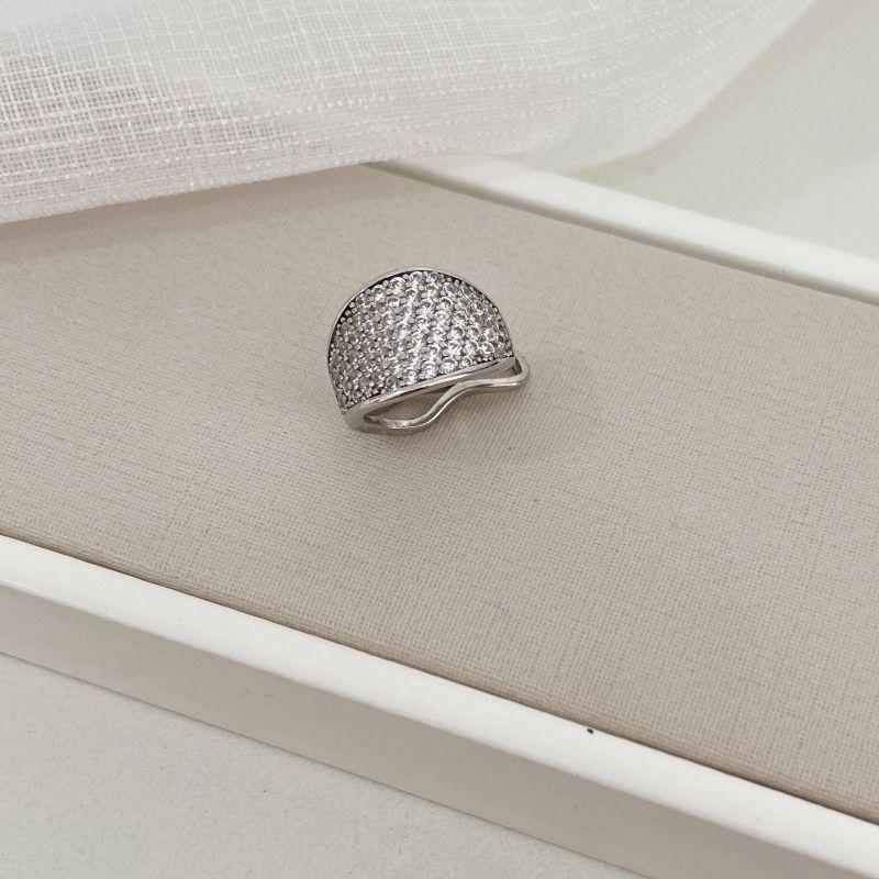 PIERCING PT CRAVEJADO