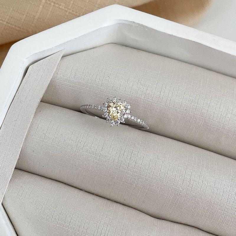 ANEL PT CORAÇÃO AMARELO CRAVEJADA 5MM