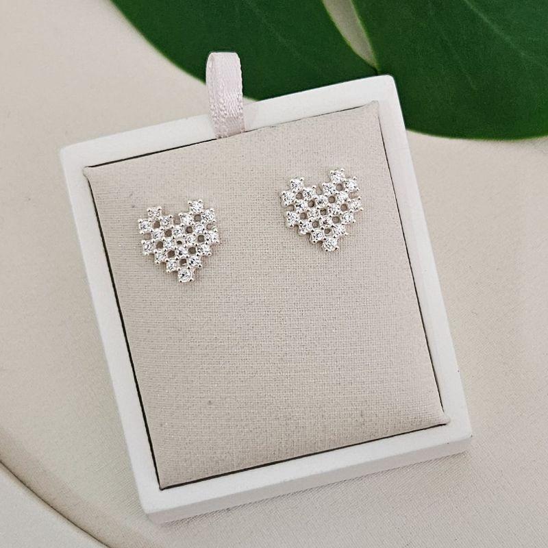 BR PT CORACAO PEDRAS