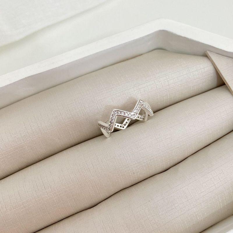 ANEL PT CRAVEJADO ONDULADO