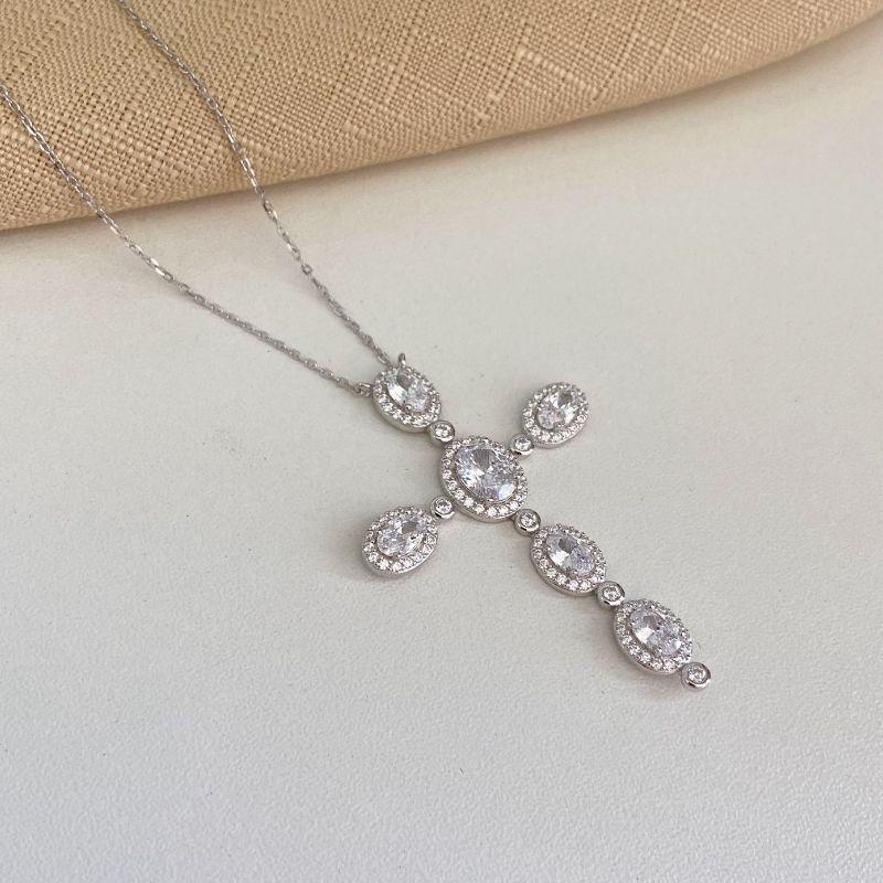 GARG PT CRUZ EM PEDRAS CRAVEJADAS