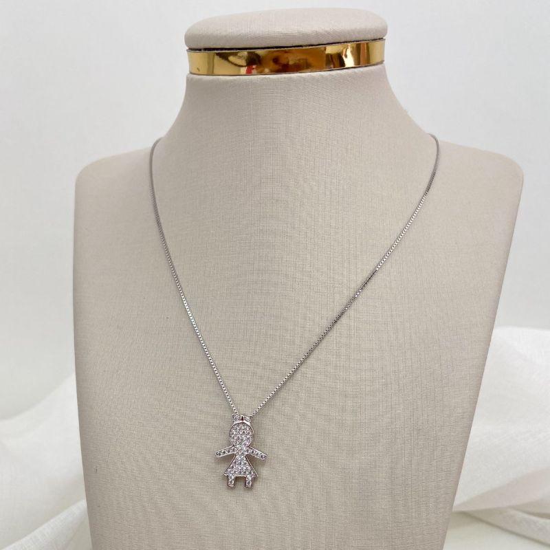 GARG PT MENINA CRAVEJADA