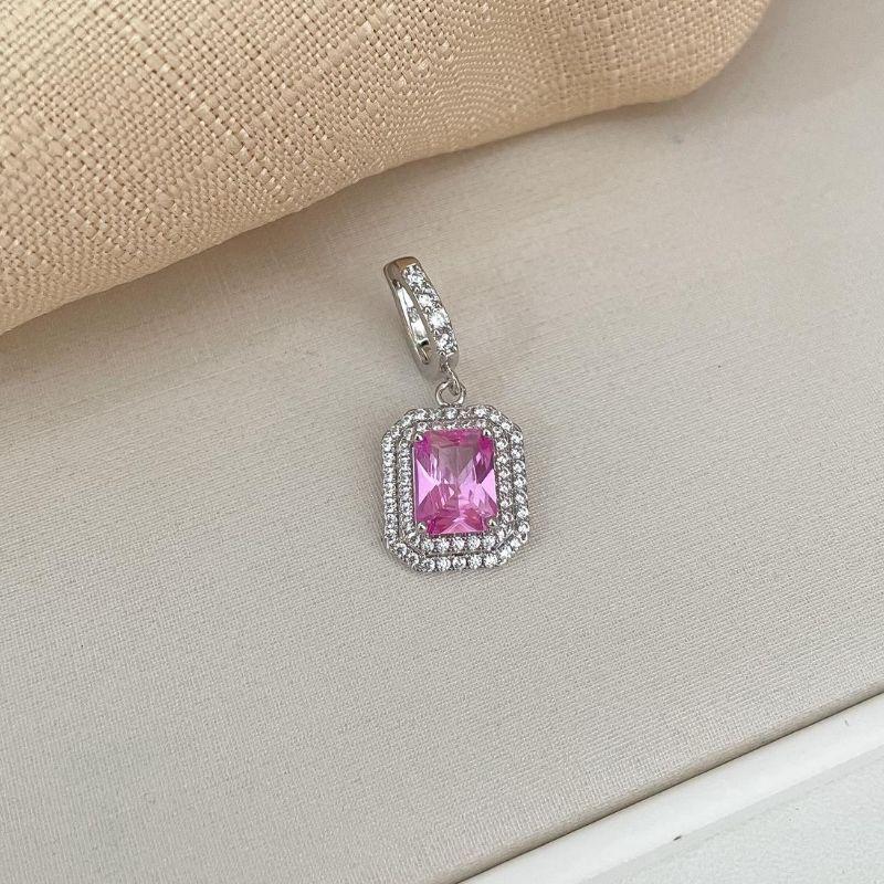 PG PT PEDRA CRAVEJADA