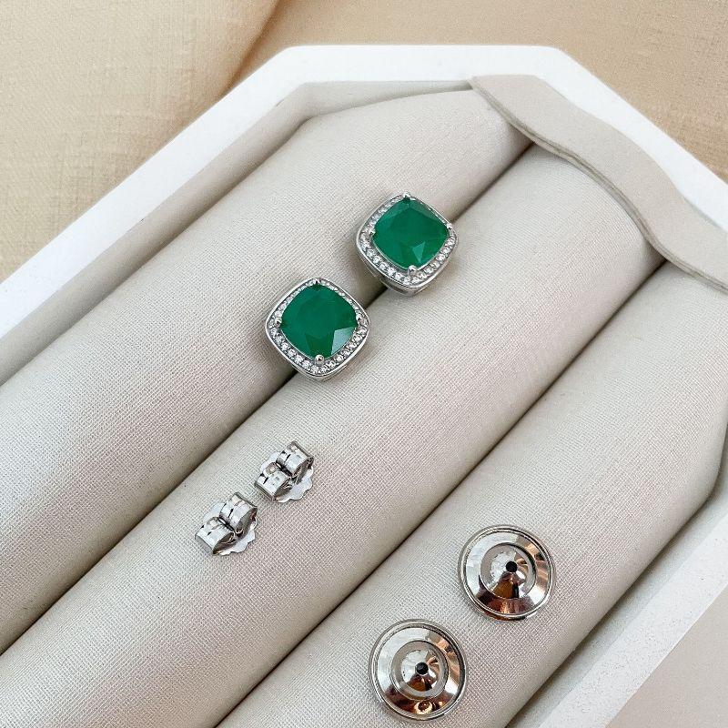 BR PT PEDRA CRAVEJADA 8MM