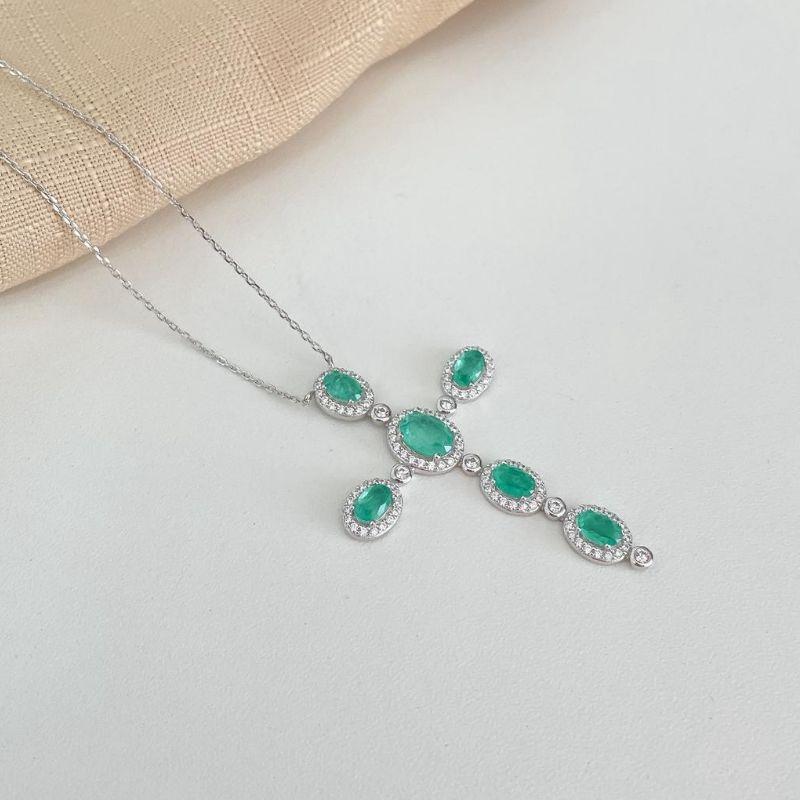 GARG PT CRUZ EM PEDRAS CRAVEJADAS