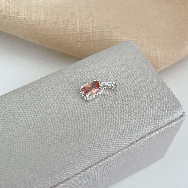 PG  PT PEDRA AMBAR CLARO CRAVEJADA